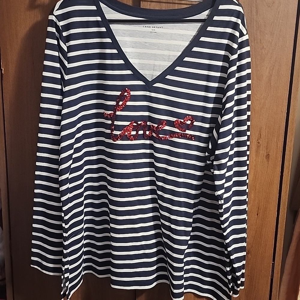 Lane Bryant Classic Sequin Graphic Shirt  18/20 Red ❤️ Love NWT